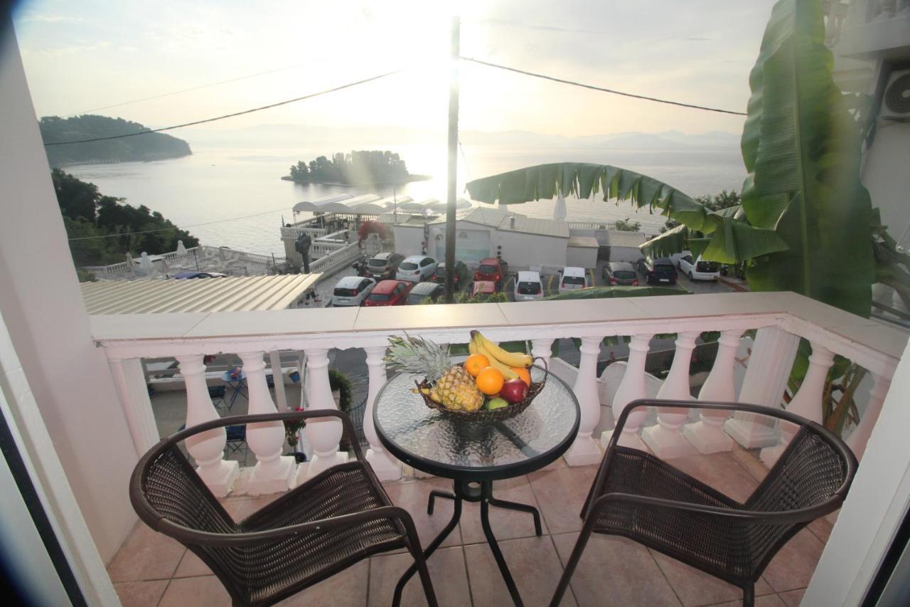 Batis Breeze Bed and Breakfast Perama  Exteriör bild