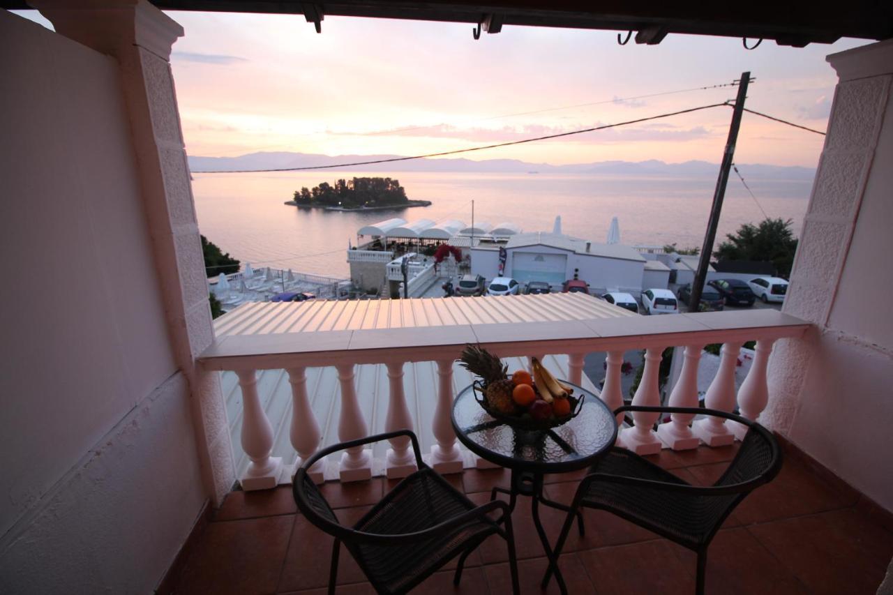 Batis Breeze Bed and Breakfast Perama  Exteriör bild